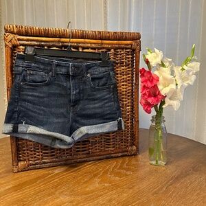 American Eagle Super High Rise Shortie Size 4 Dark Wash